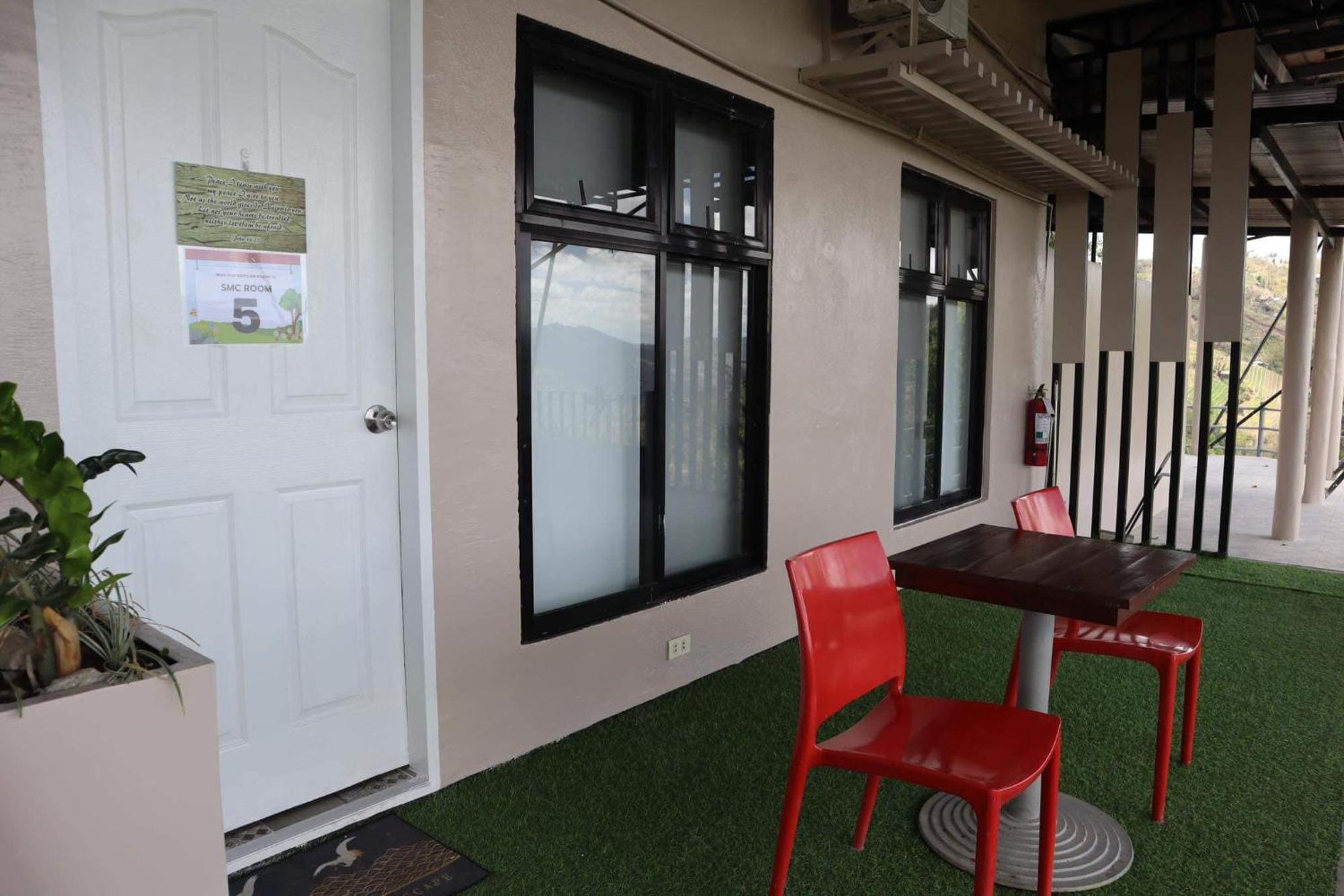 Serenity Farm And Resort By Hiverooms Kalunasan Bagian luar foto
